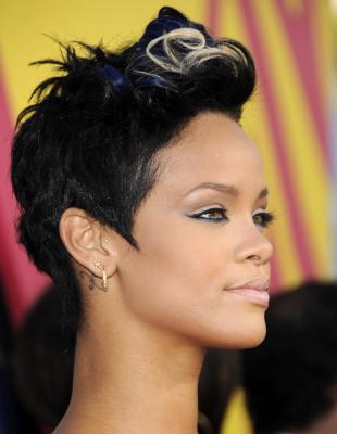 rihanna-63358.jpg